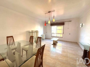 Apartamento T2 para Venda em Algueirão-Mem Martins