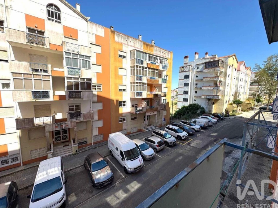 Apartamento T2 para Venda em Algueirão-Mem Martins Foto 14
