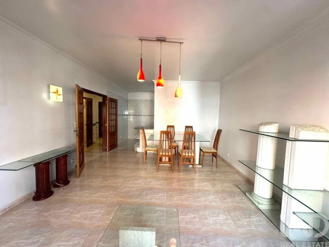 Apartamento T2 para Venda em Algueirão-Mem Martins Foto 8