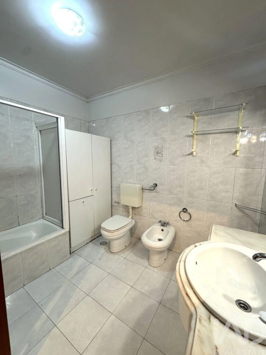 Apartamento T2 para Venda em Algueirão-Mem Martins Foto 23