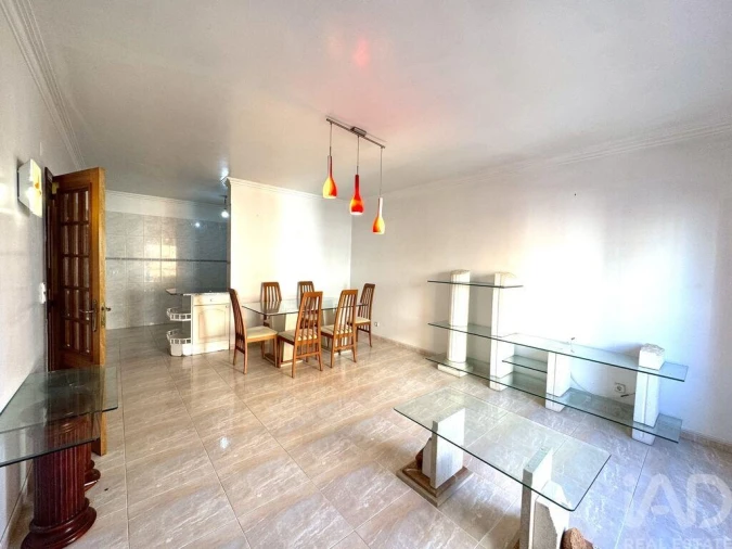 Apartamento T2 para Venda em Algueirão-Mem Martins Foto 7