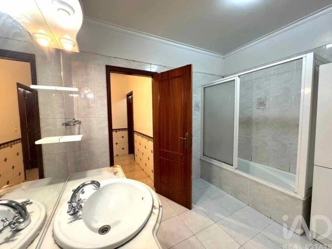 Apartamento T2 para Venda em Algueirão-Mem Martins Foto 21