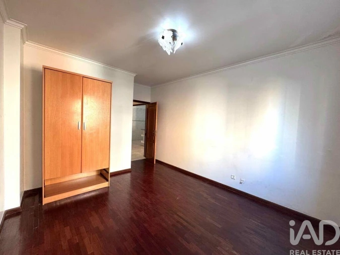 Apartamento T2 para Venda em Algueirão-Mem Martins Foto 15