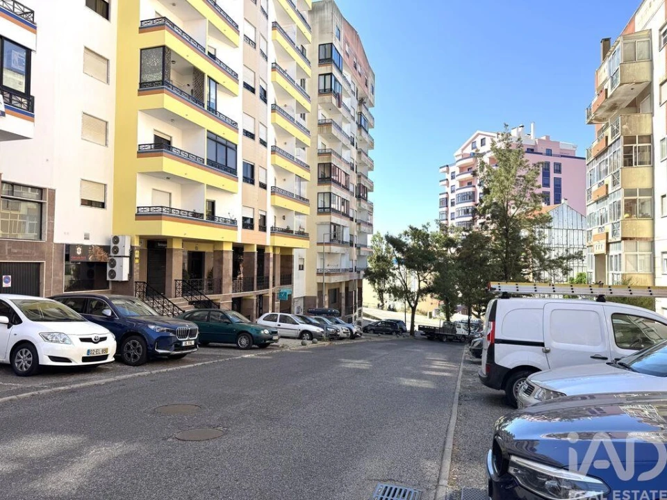 Apartamento T2 para Venda em Algueirão-Mem Martins Foto 30