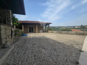 Moradia T3 para Venda em Travassos