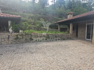 Moradia T3 para Venda em Travassos