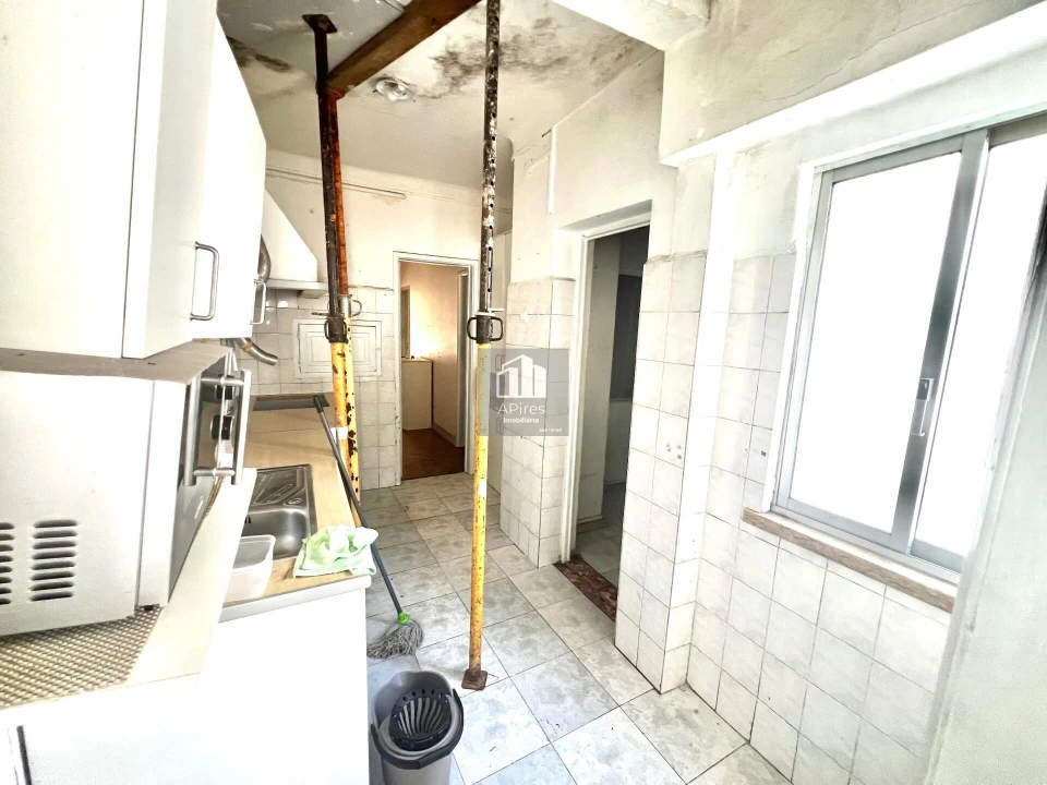 Apartamento T2 para Venda em Almada, Cova da Piedade, Pragal e Cacilhas Foto 16