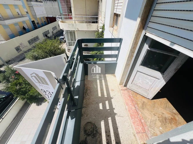 Apartamento T2 para Venda em Almada, Cova da Piedade, Pragal e Cacilhas Foto 3