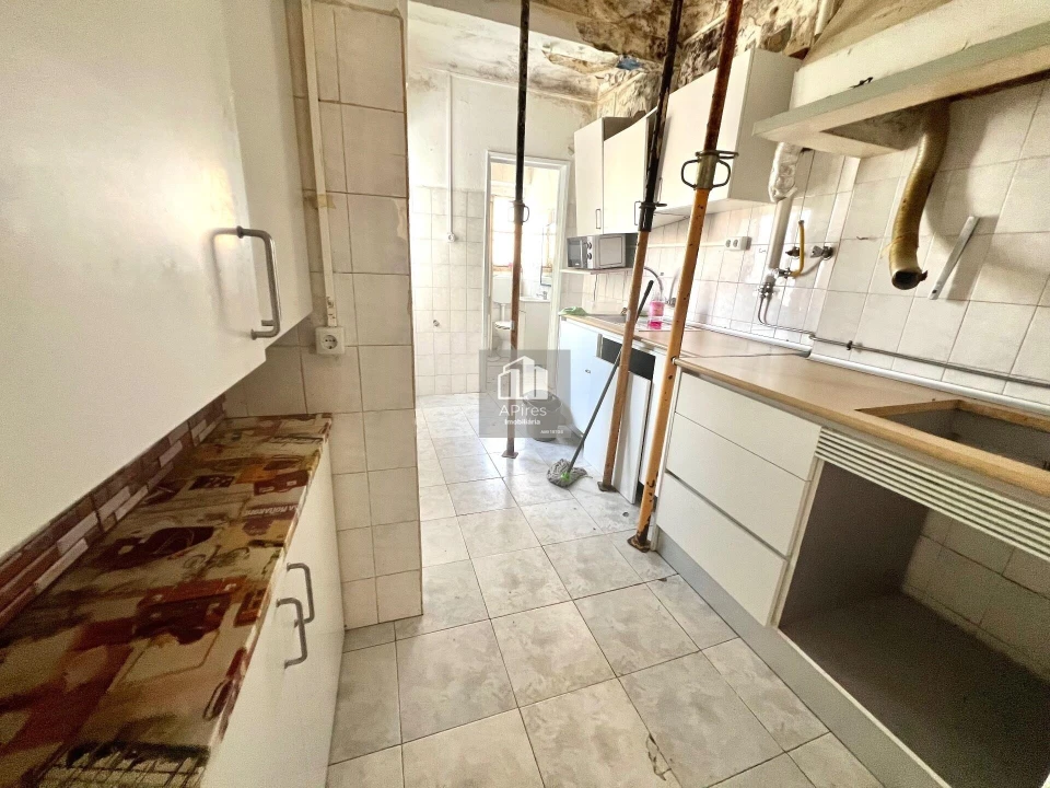 Apartamento T2 para Venda em Almada, Cova da Piedade, Pragal e Cacilhas Foto 18
