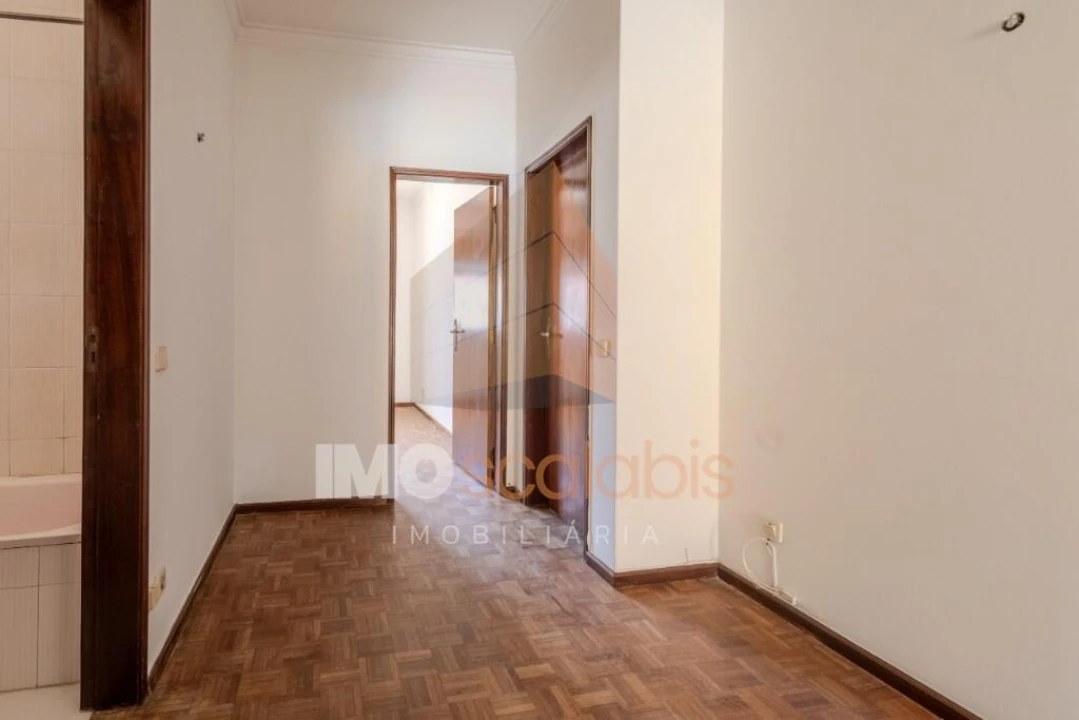 Moradia T2 para Venda em Almeirim Foto 10