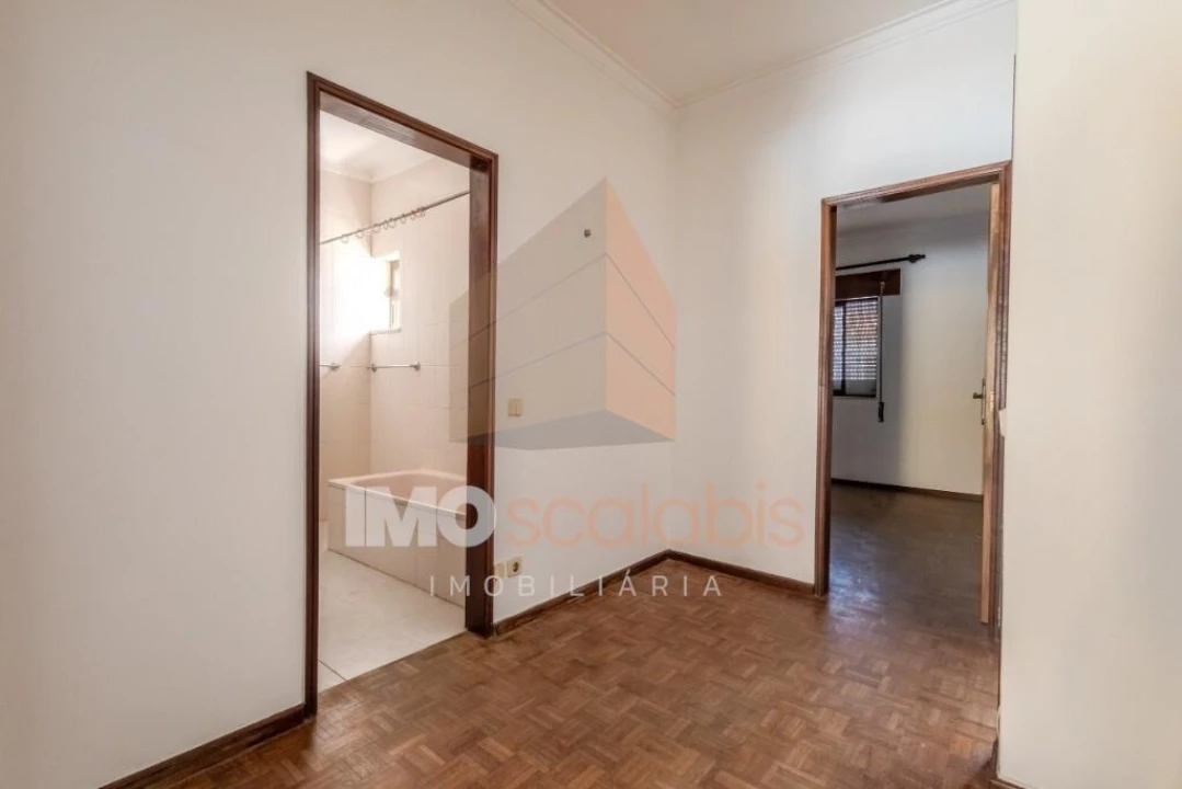Moradia T2 para Venda em Almeirim Foto 7