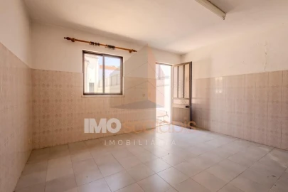 Moradia T2 para Venda em Almeirim