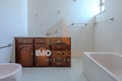 Moradia T2 para Venda em Almeirim