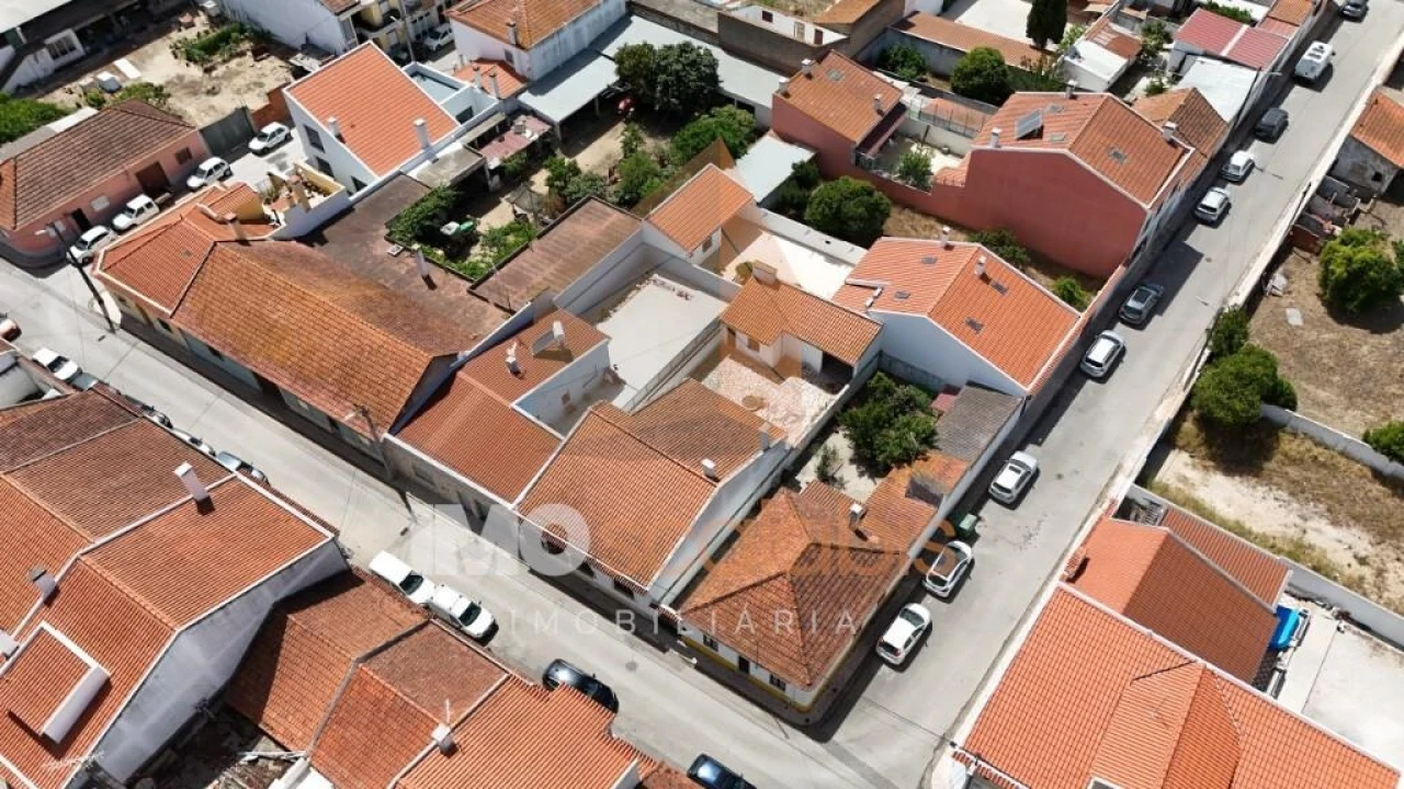 Moradia T2 para Venda em Almeirim Foto 35