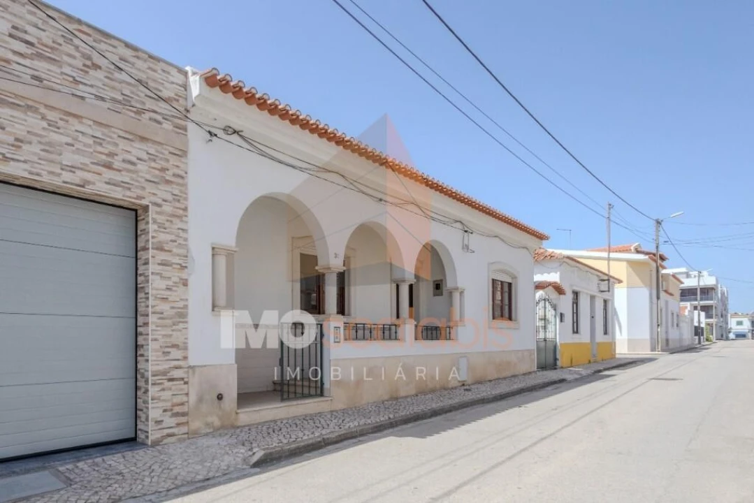 Moradia T2 para Venda em Almeirim Foto 2