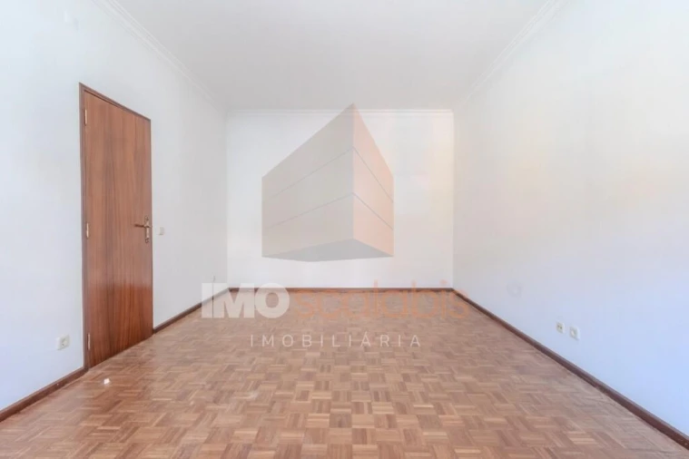 Moradia T2 para Venda em Almeirim Foto 6