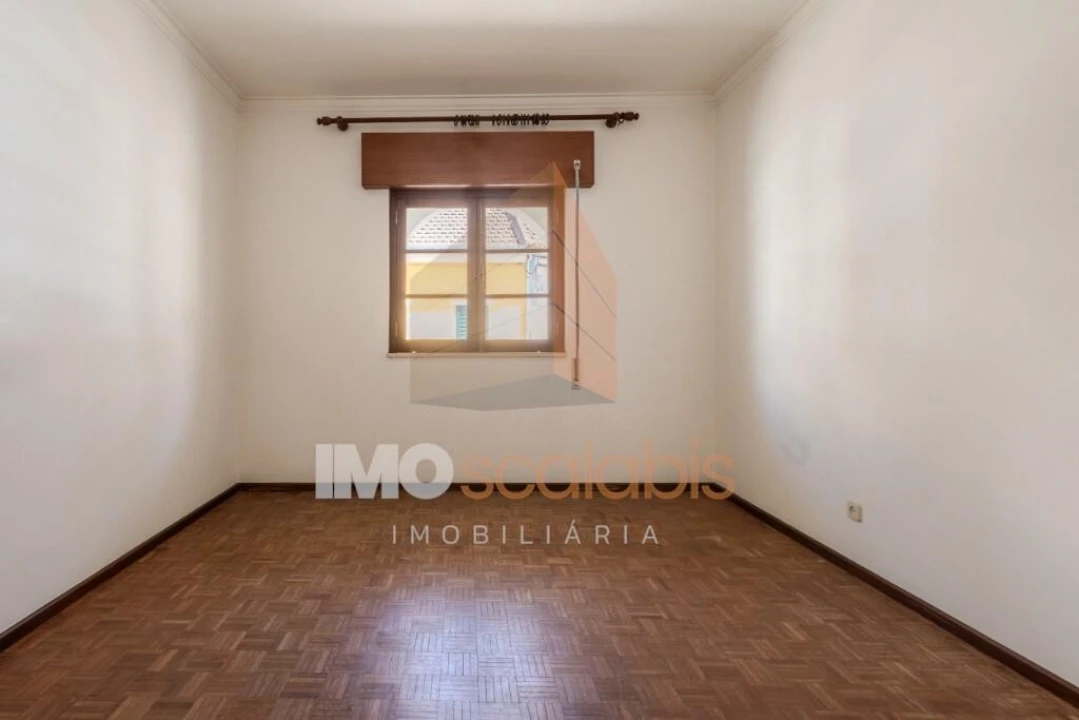 Moradia T2 para Venda em Almeirim Foto 8