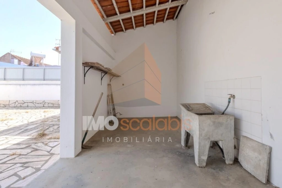 Moradia T2 para Venda em Almeirim Foto 28