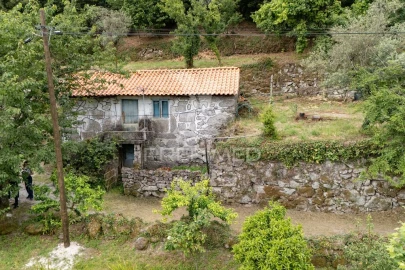 Moradia T3 para Venda em Bouro (Santa Marta)