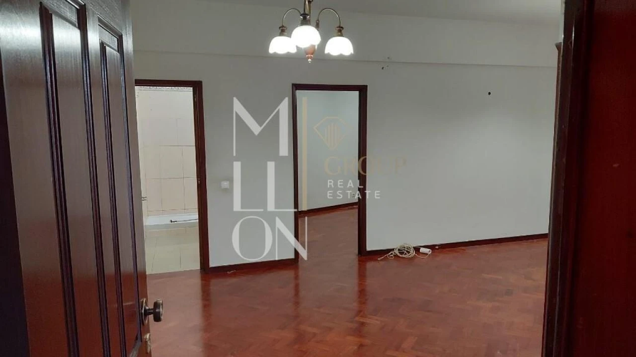 Apartamento T2 para Venda em Funchal (Se) Foto 5