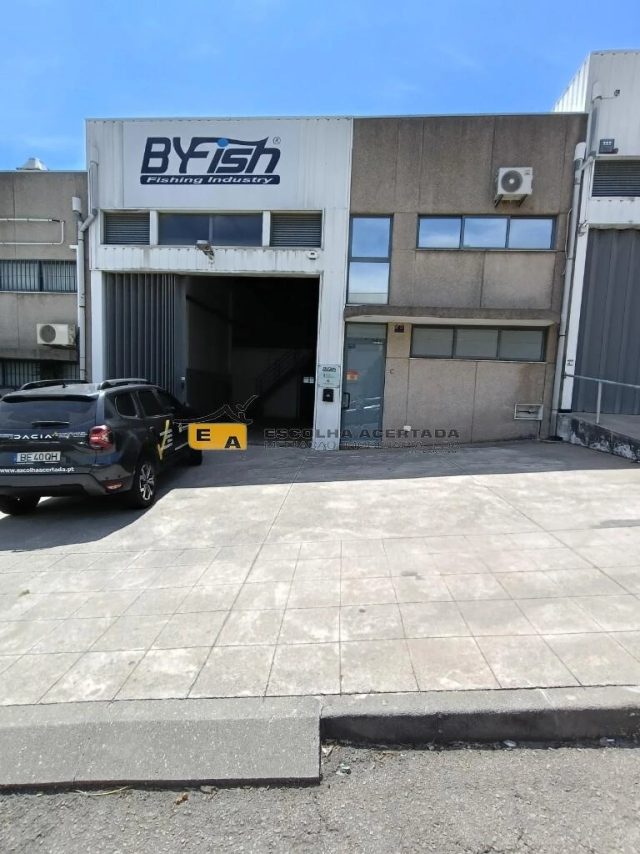 Armazém para Arrendamento em Ermesinde Foto 2