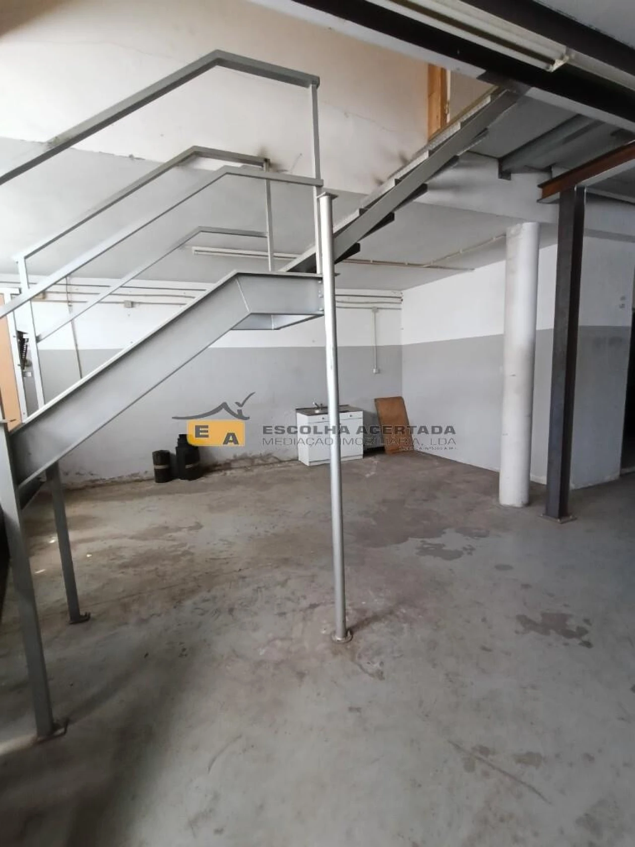 Armazém para Arrendamento em Ermesinde Foto 6