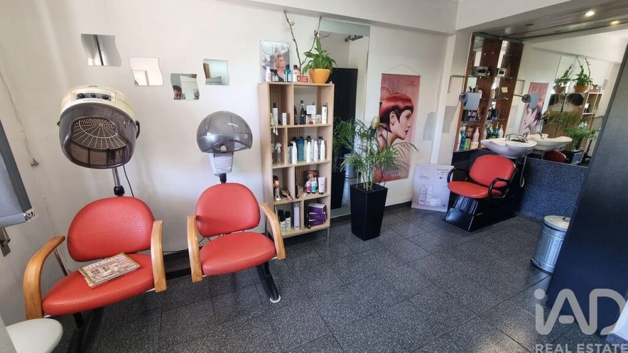 Apartamento T2 para Venda em Avelãs de Ambom e Rocamondo Foto 2