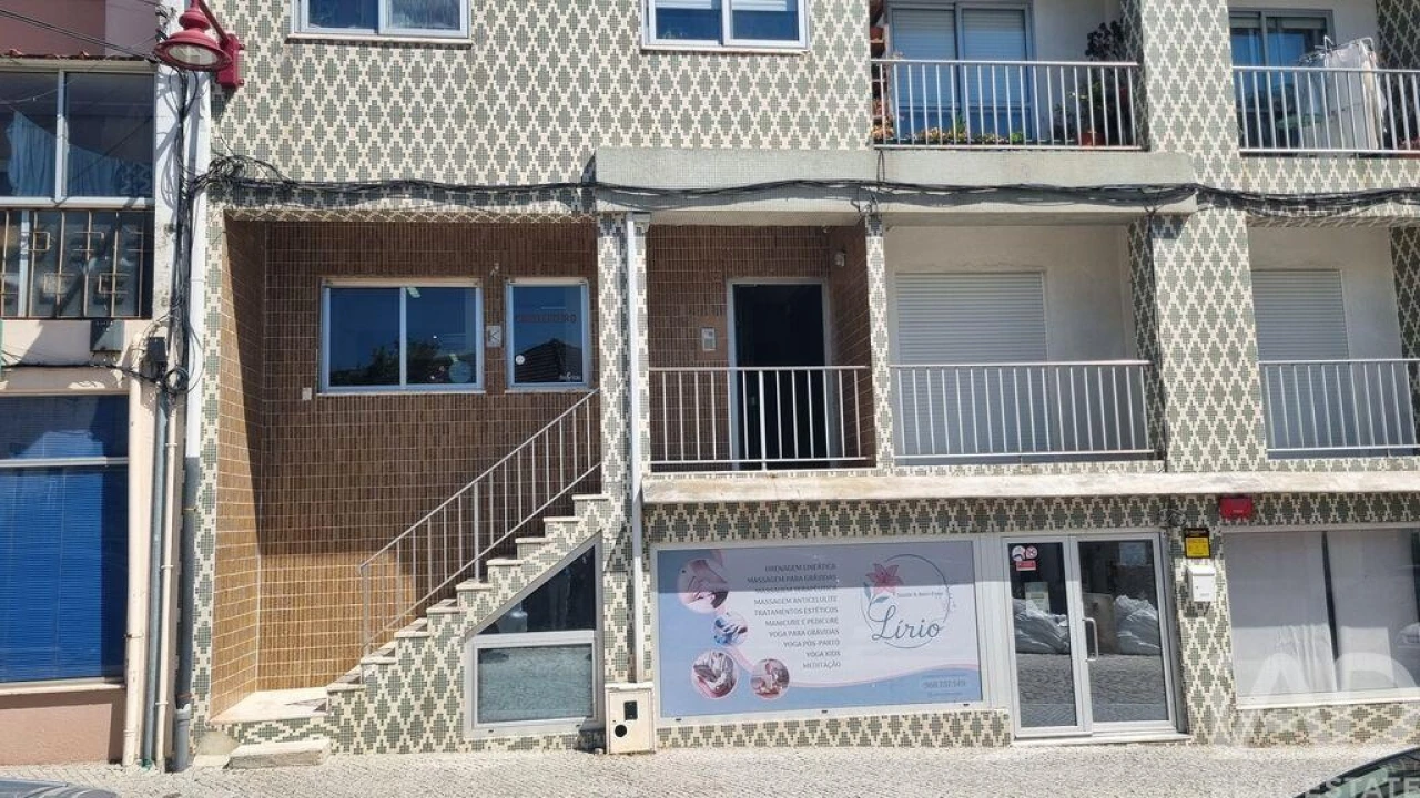 Apartamento T2 para Venda em Avelãs de Ambom e Rocamondo Foto 28