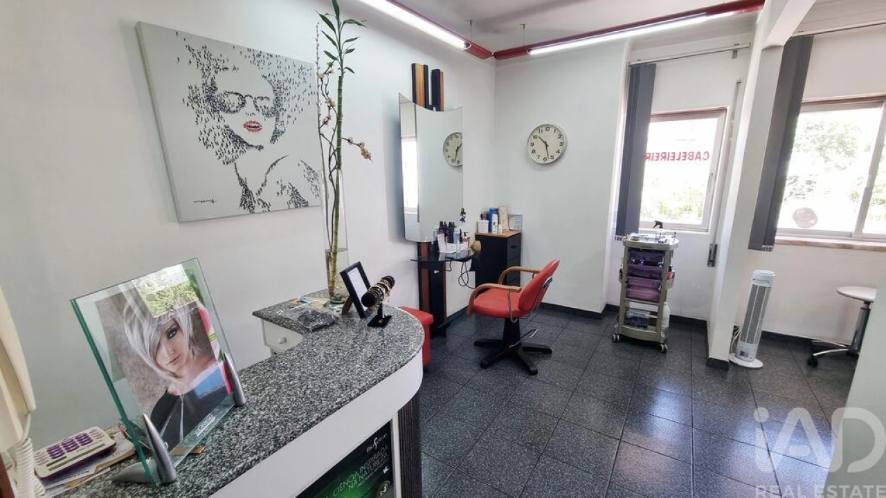 Apartamento T2 para Venda em Avelãs de Ambom e Rocamondo Foto 4