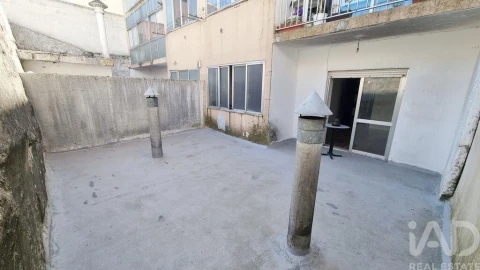 Apartamento T2 para Venda em Avelãs de Ambom e Rocamondo