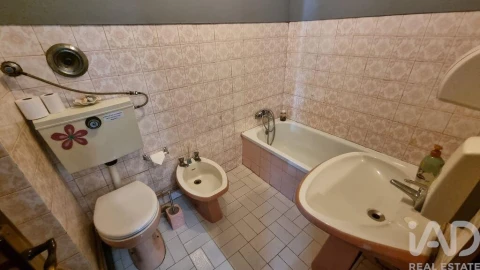 Apartamento T2 para Venda em Avelãs de Ambom e Rocamondo