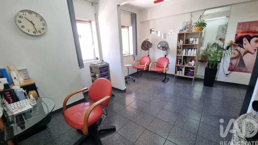 Apartamento T2 para Venda em Avelãs de Ambom e Rocamondo Foto 5