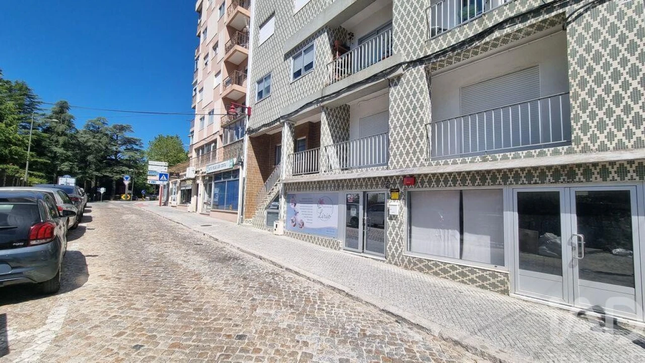 Apartamento T2 para Venda em Avelãs de Ambom e Rocamondo Foto 29