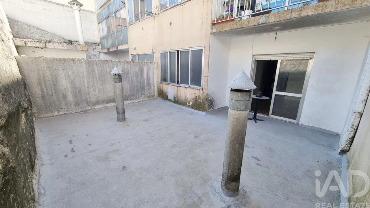 Apartamento T2 para Venda em Avelãs de Ambom e Rocamondo Foto 11