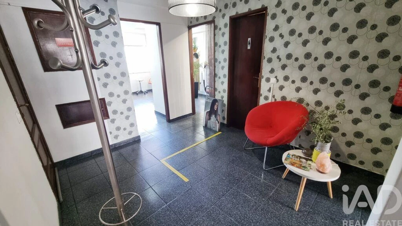 Apartamento T2 para Venda em Avelãs de Ambom e Rocamondo Foto 8