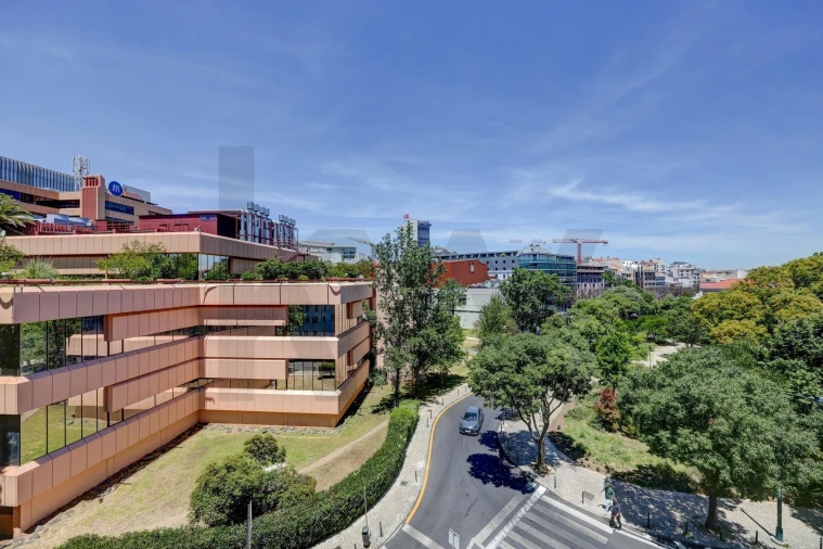 Apartamento T3 para Venda em Arroios Foto 36
