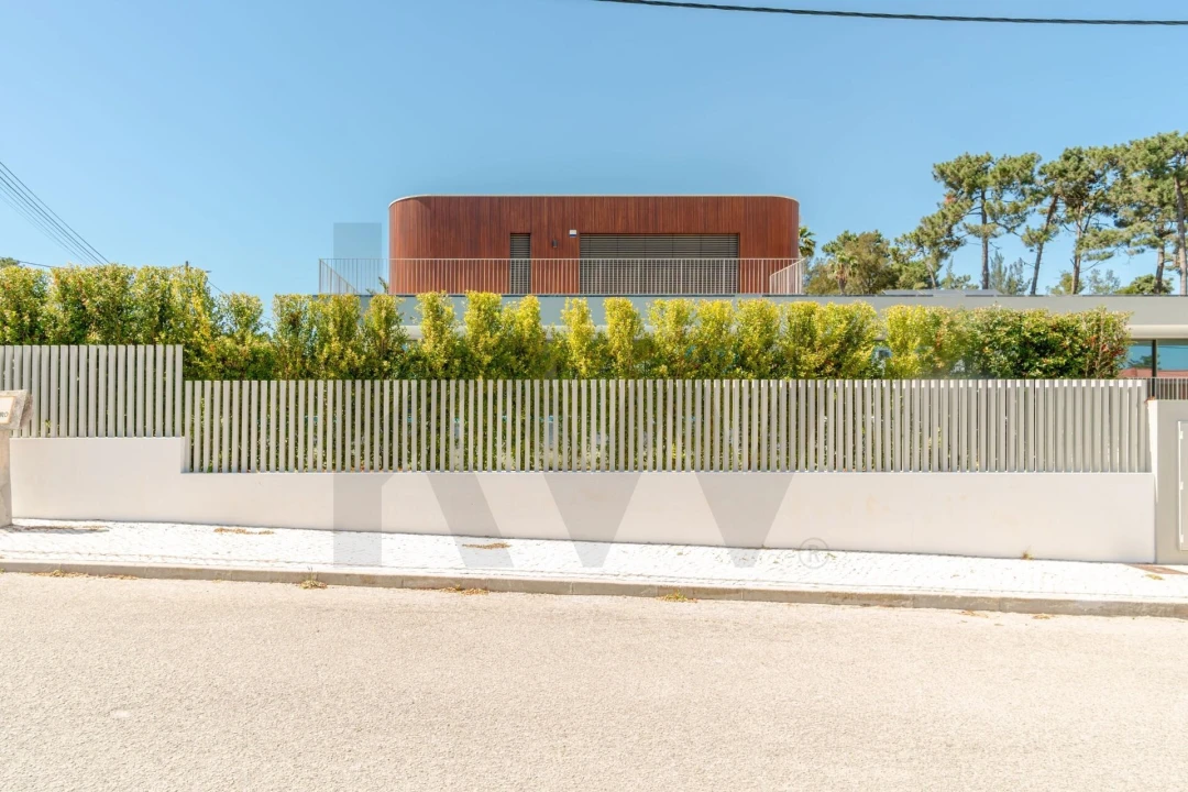 Moradia T5 para Venda em Corroios Foto 1