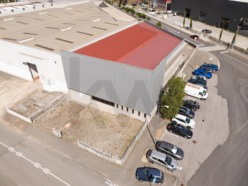 Armazém para Arrendamento em Santo Tirso, Couto (Santa Cristina e São Miguel) e Burgães Foto 6