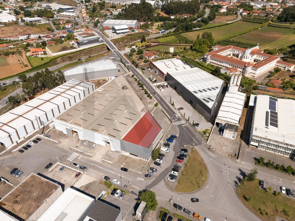 Armazém para Arrendamento em Santo Tirso, Couto (Santa Cristina e São Miguel) e Burgães Foto 4