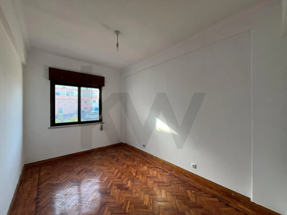 Apartamento T2 para Venda em Alfragide Foto 6