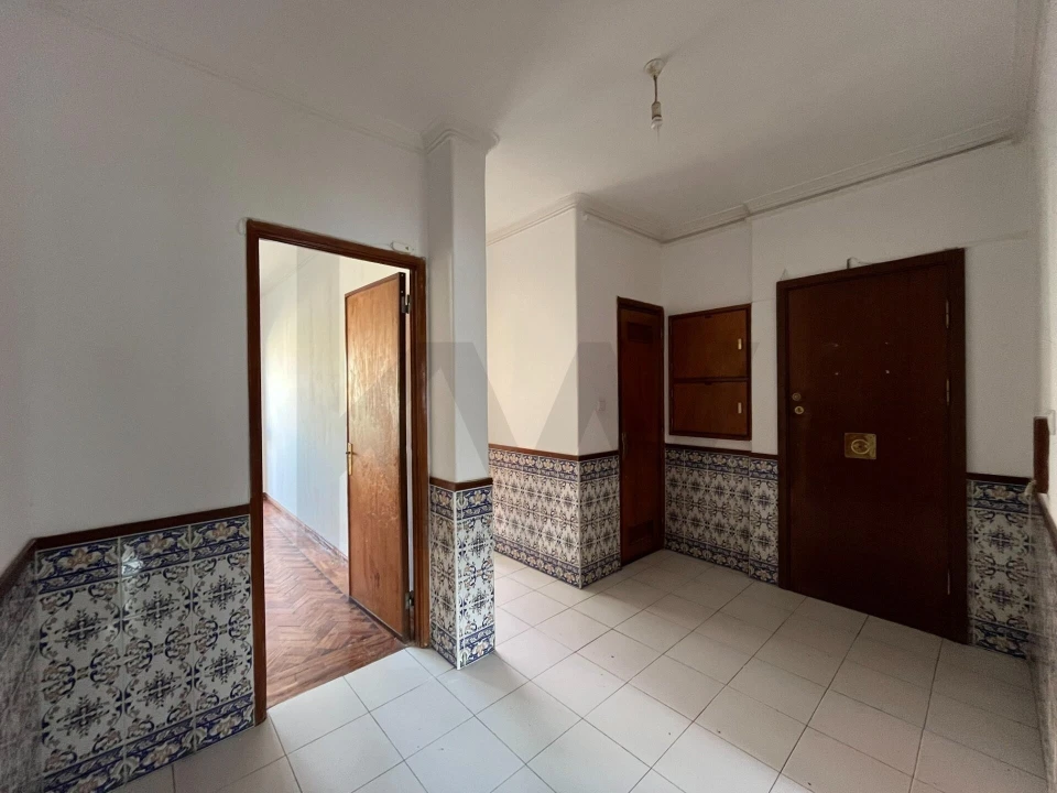 Apartamento T2 para Venda em Alfragide Foto 10