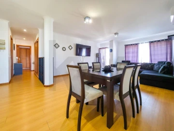 Apartamento T2 para Venda em Ribeira Grande (Matriz)
