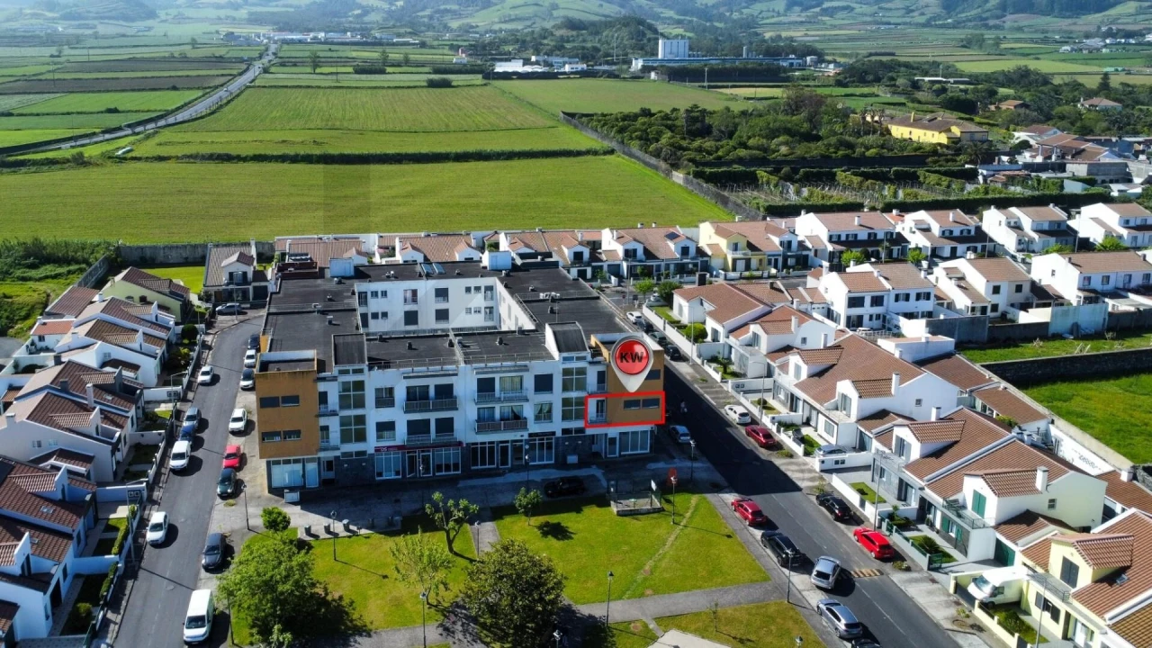 Apartamento T2 para Venda em Ribeira Grande (Matriz) Foto 3