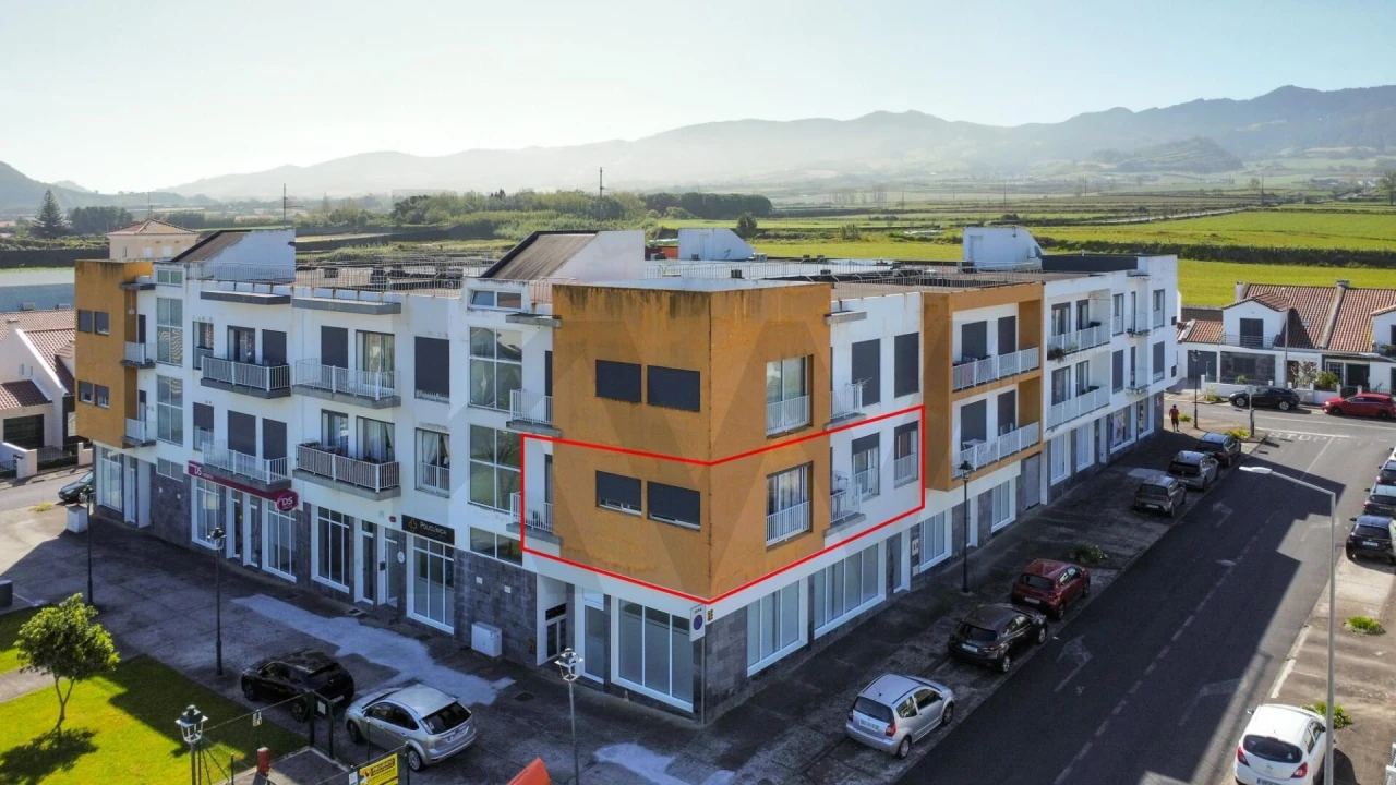 Apartamento T2 para Venda em Ribeira Grande (Matriz) Foto 1