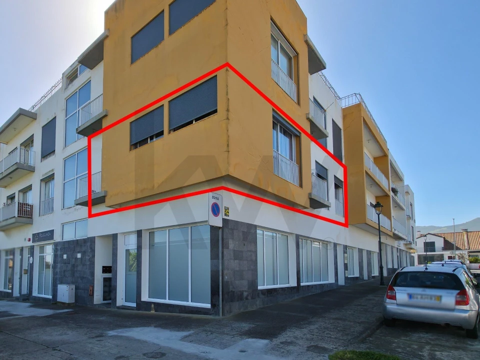 Apartamento T2 para Venda em Ribeira Grande (Matriz) Foto 2