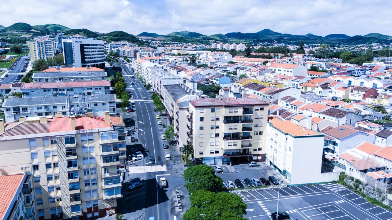 Apartamento T2 para Venda em Ponta Delgada (São Pedro) Foto 19