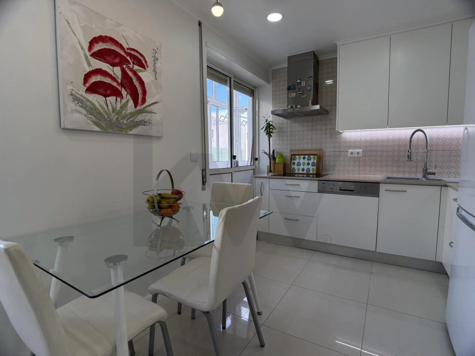 Apartamento T2 para Venda em Ponta Delgada (São Pedro) Foto 4