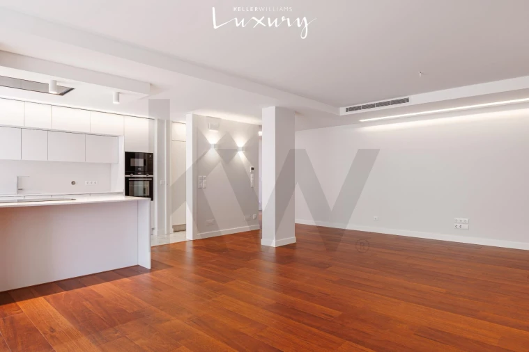 Apartamento T4 para Venda em Almada, Cova da Piedade, Pragal e Cacilhas Foto 11