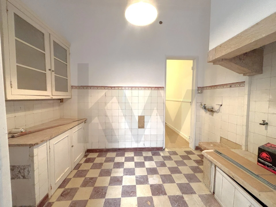 Apartamento T2 para Venda em Areeiro Foto 2