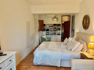 Quinta T4 para Venda em Estômbar e Parchal
